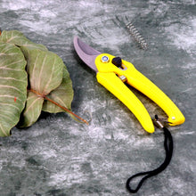 Heavy-duty garden plant cutter