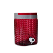 Stylish plastic jug with diamond cut pattern